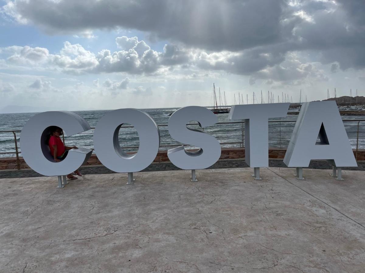 Mermaid'S House Isola Rossa Exterior photo